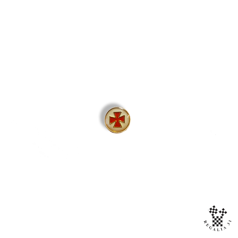 Épinglette TEMPLE / C.B.C.S., croix pattée émaillée rouge cloisonné dans petit cercle blanc / métal doré